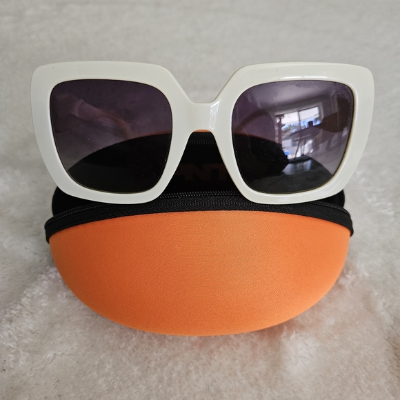 NEW PNT Sunglasses Square Ivory Geometric Chunky 70s Neutral Oversized White - Picture 2 of 8